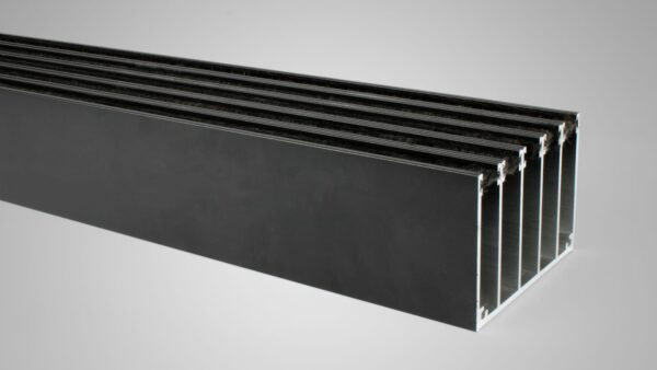 Bovenrail 5 railsysteem mat zwart ral9005m
