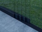 Glazen schuifwand mat zwart 5 railsysteem