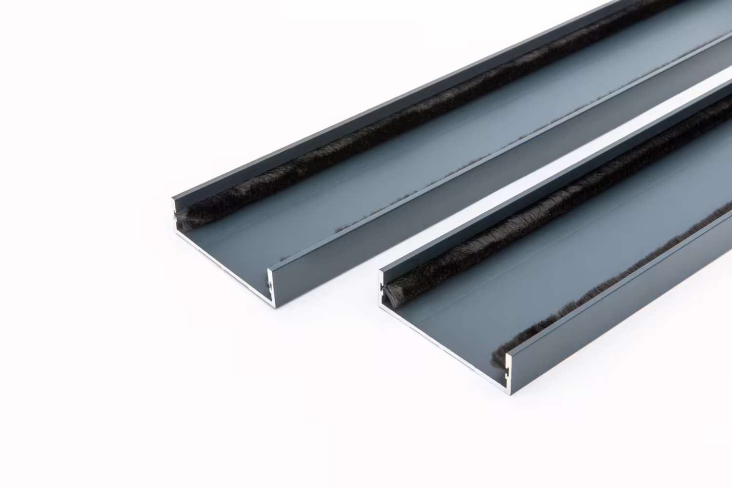 U-profielen-4-railsysteem-antraciet U profielen 4 railsysteem antraciet