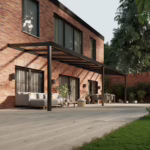 terrasoverkapping-glazen-dak-10x2,5m-matzwart-helder-modern25_BottomLeftPerspective